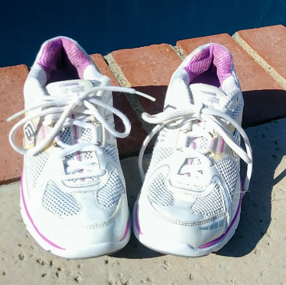 Sketchers Sneakers Sz. 7